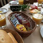 Alt Hotel 3*